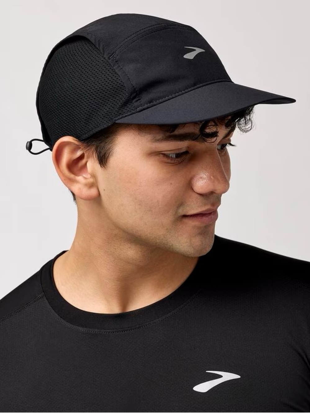 Brooks Black Performance Mesh Running Cap with Reflective Logo